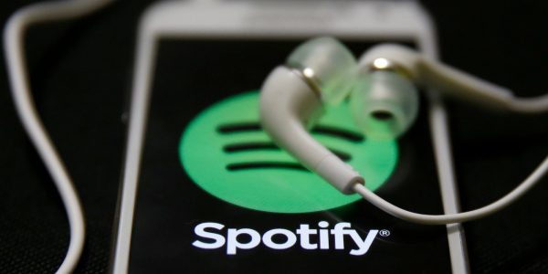 Spotify гони 1 млрд. долара за листването си на борсата